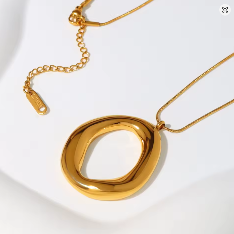 Islayne necklace