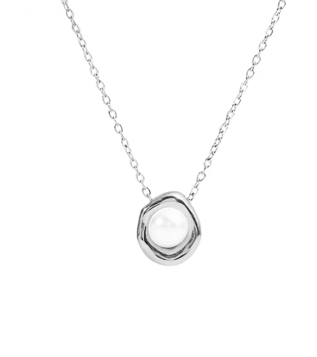Perlina necklace