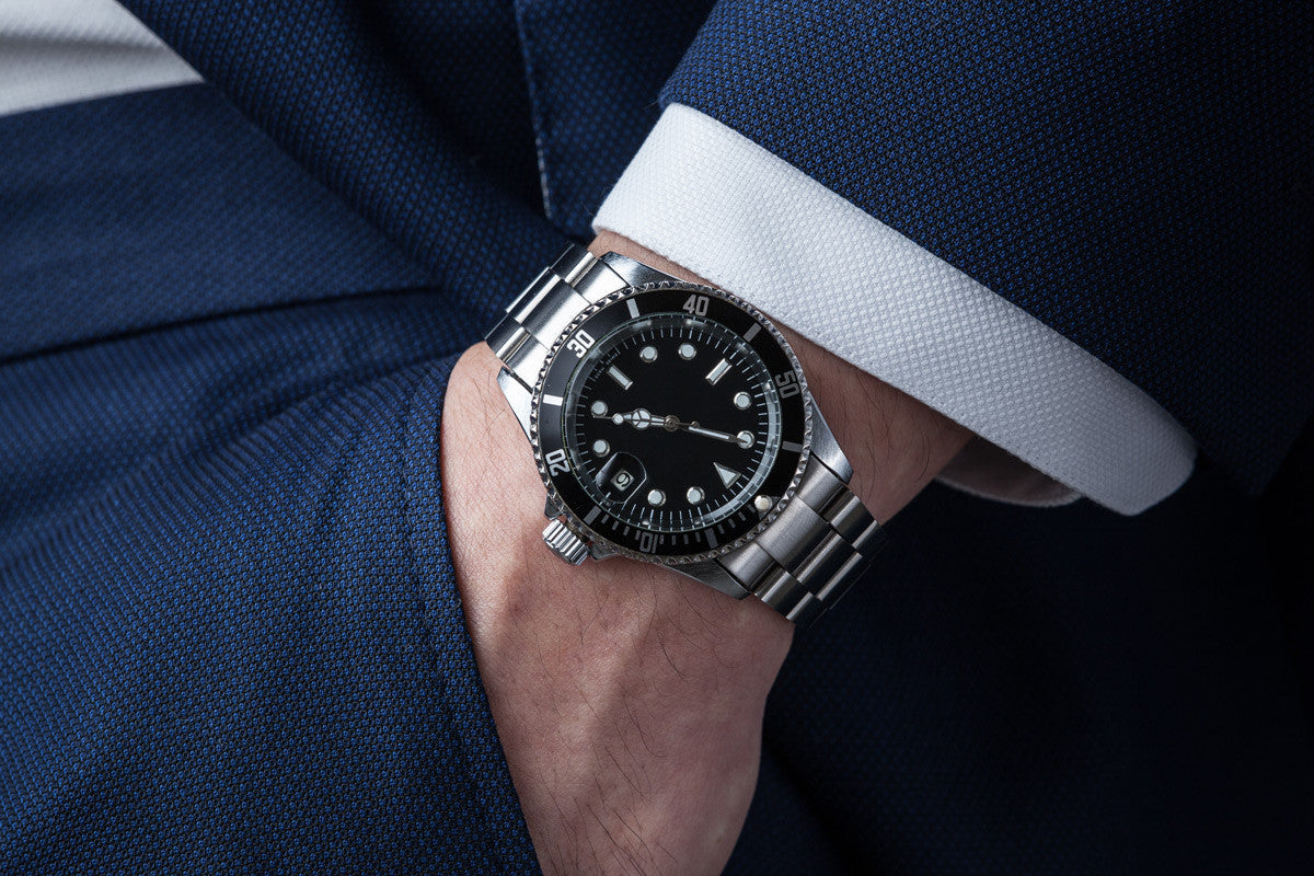 Timeless Elegance: The Significance of Wearing a Wristwatch for Men