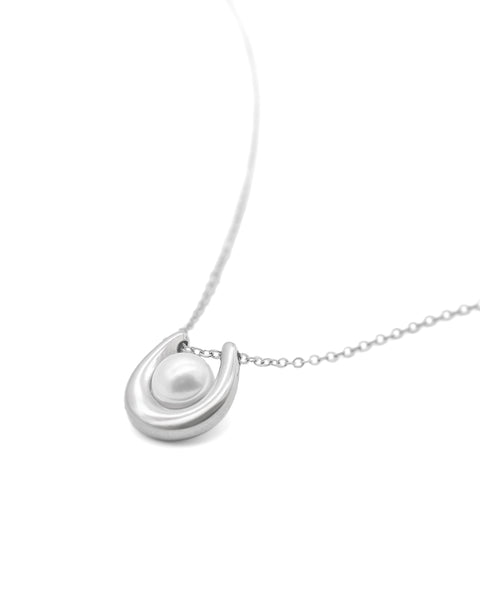 Artemis necklace